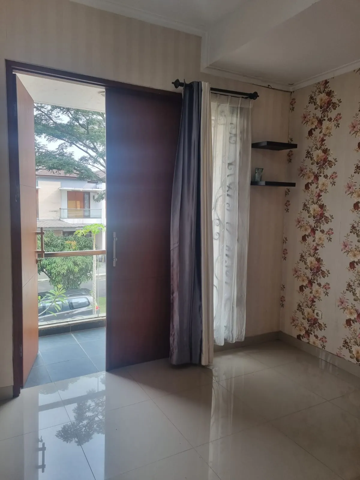 Jual cepat Rumah Lux terawat di Cherry Field Bojongsoang Bandung, foto 2