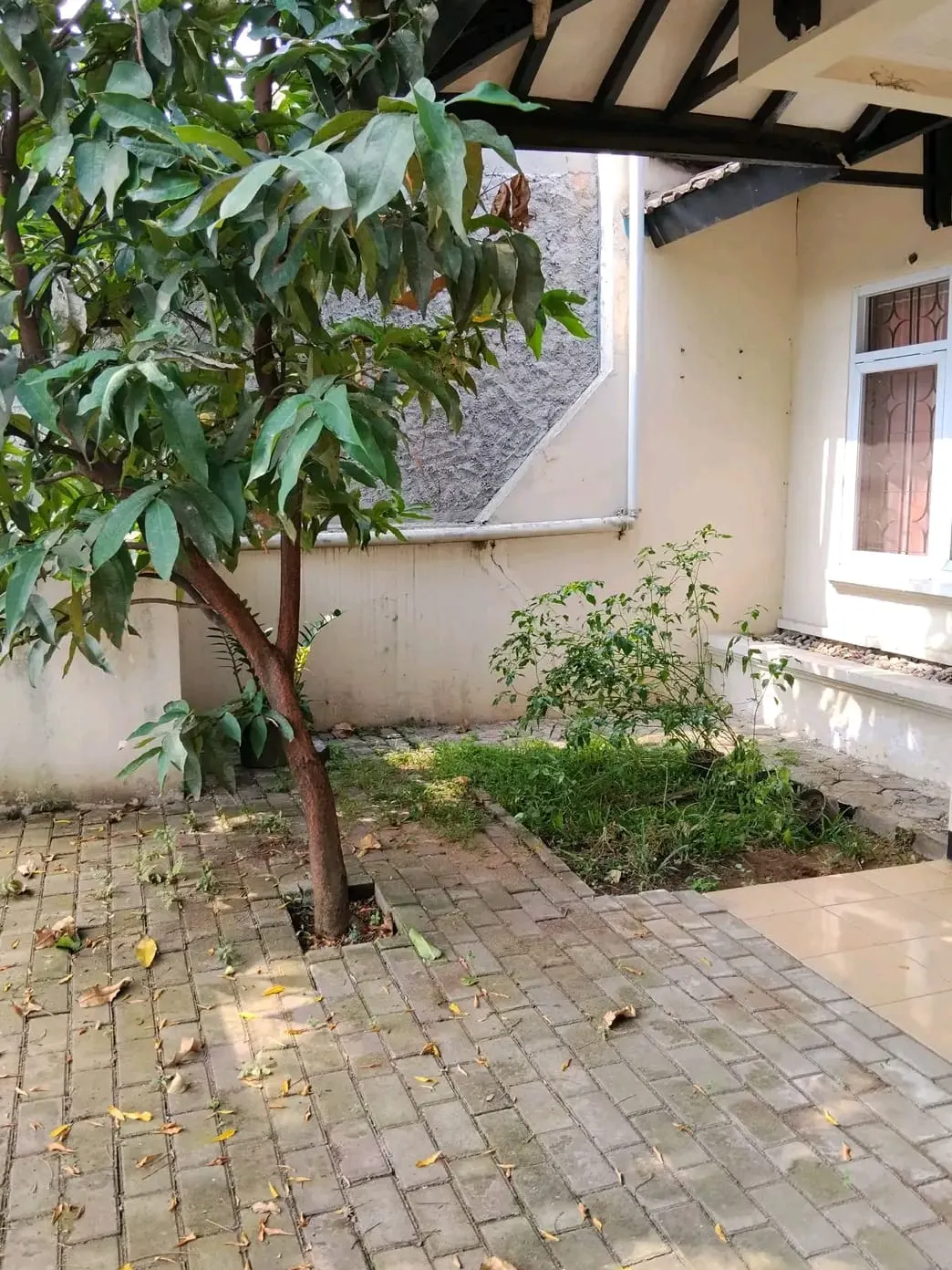 Dijual Rumah Siap Huni Terawat, Komplek Pratista, Antapani Bandung Kota, foto 2
