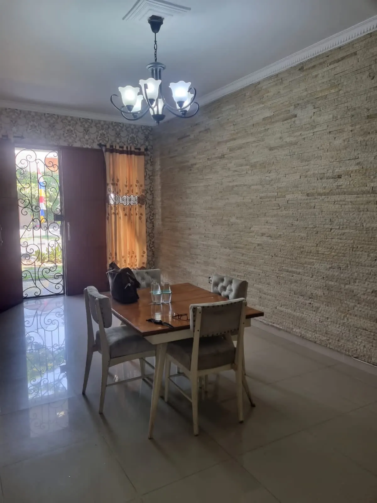 Jual cepat Rumah Lux terawat di Cherry Field Bojongsoang Bandung