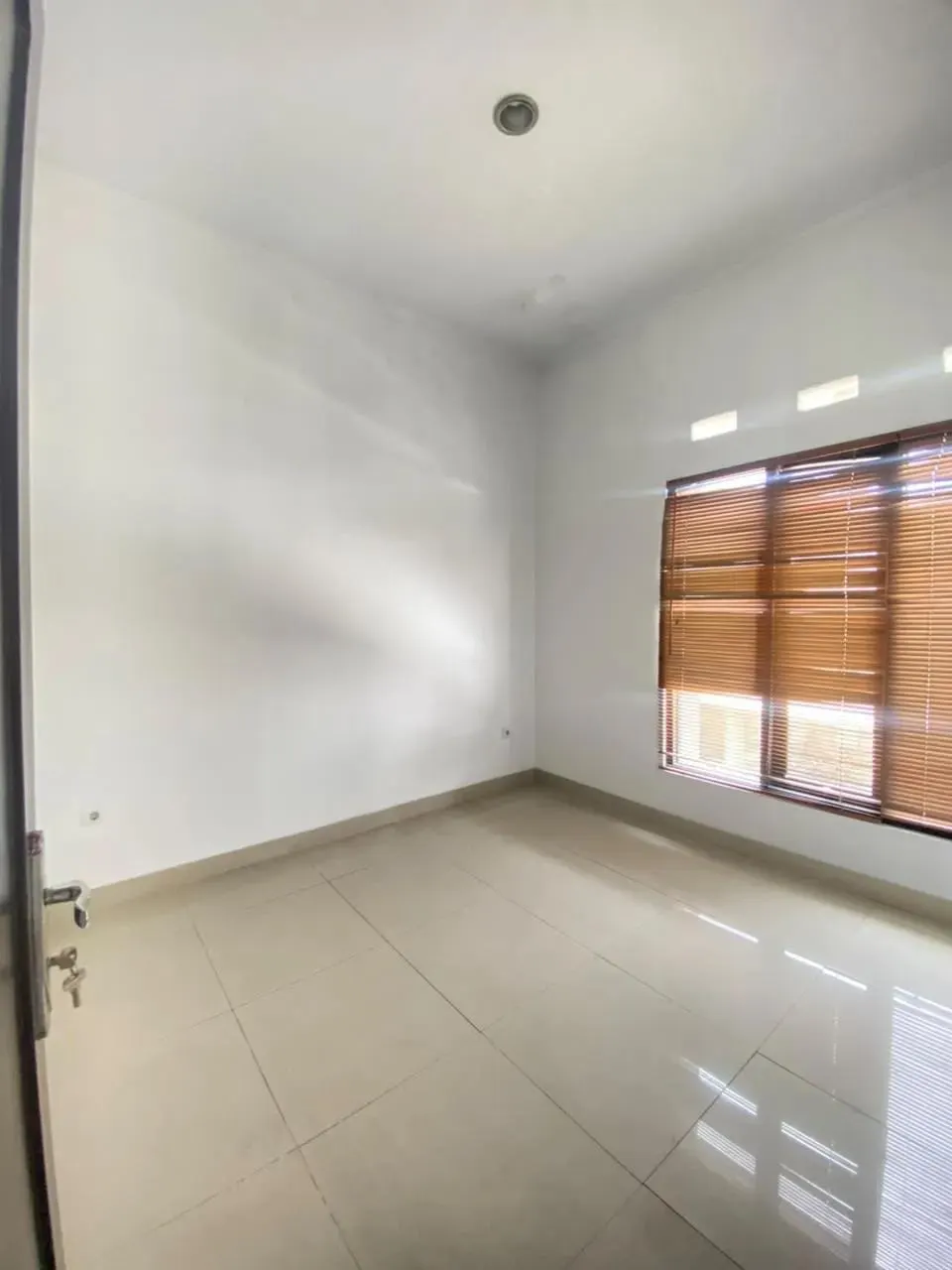 Disewakan Rumah 2 Lantai di Cluster Casablanca, Jl Pesantren Cibabat Cimahi, foto 6