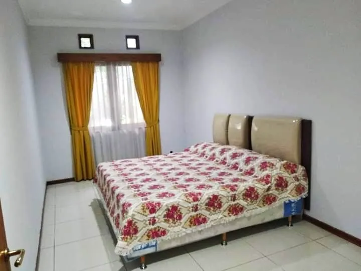 Rumah di Kota Cimahi, foto 3