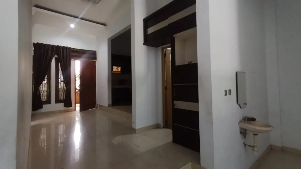 Rumah di Kota Cimahi, foto 5