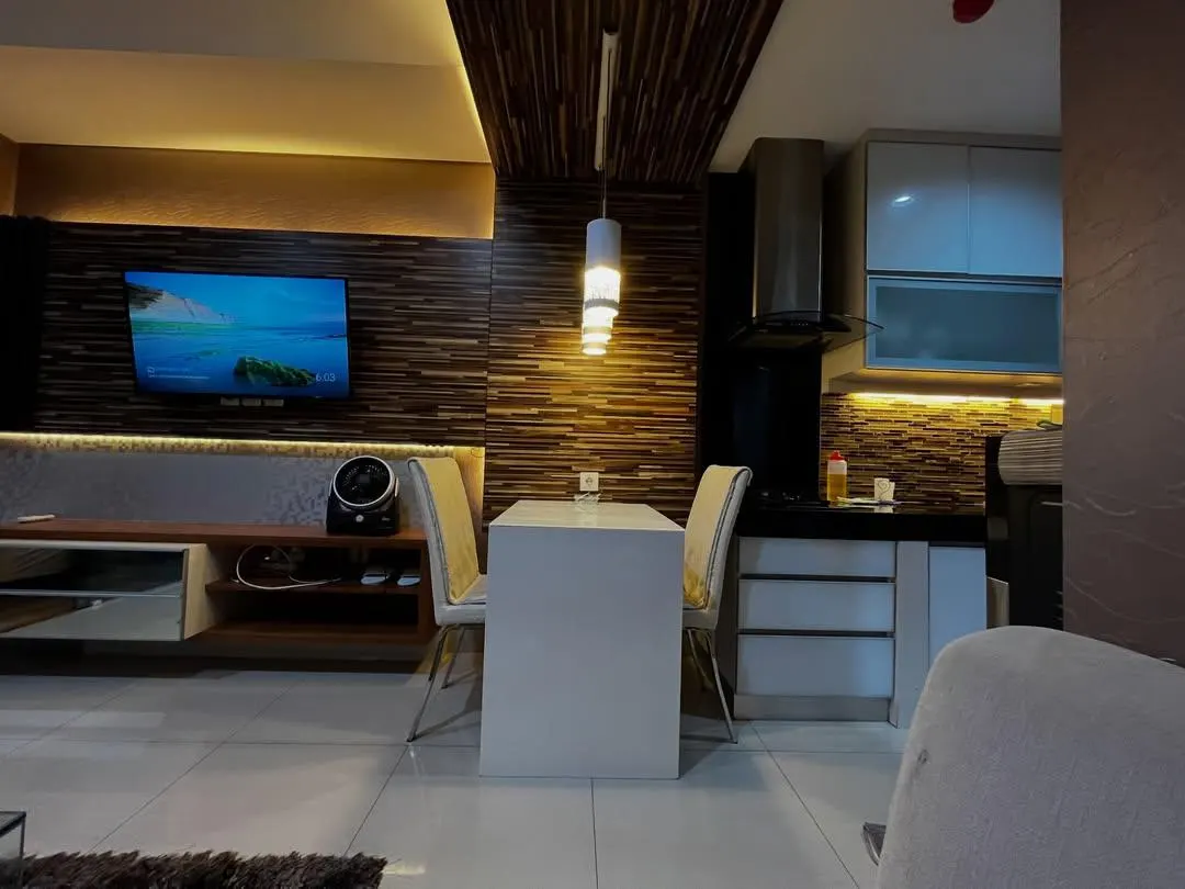 Unit Premium Dago Suites Apartement, Lt 12, Hadap Cihampelas Bandung