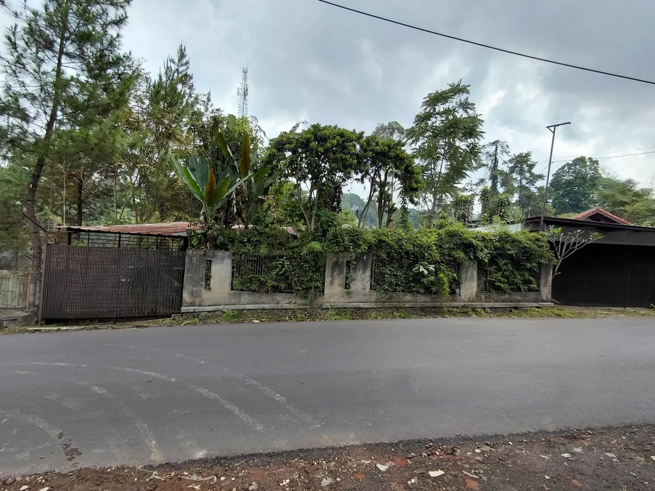 Tanah di Kabupaten Bandung Barat