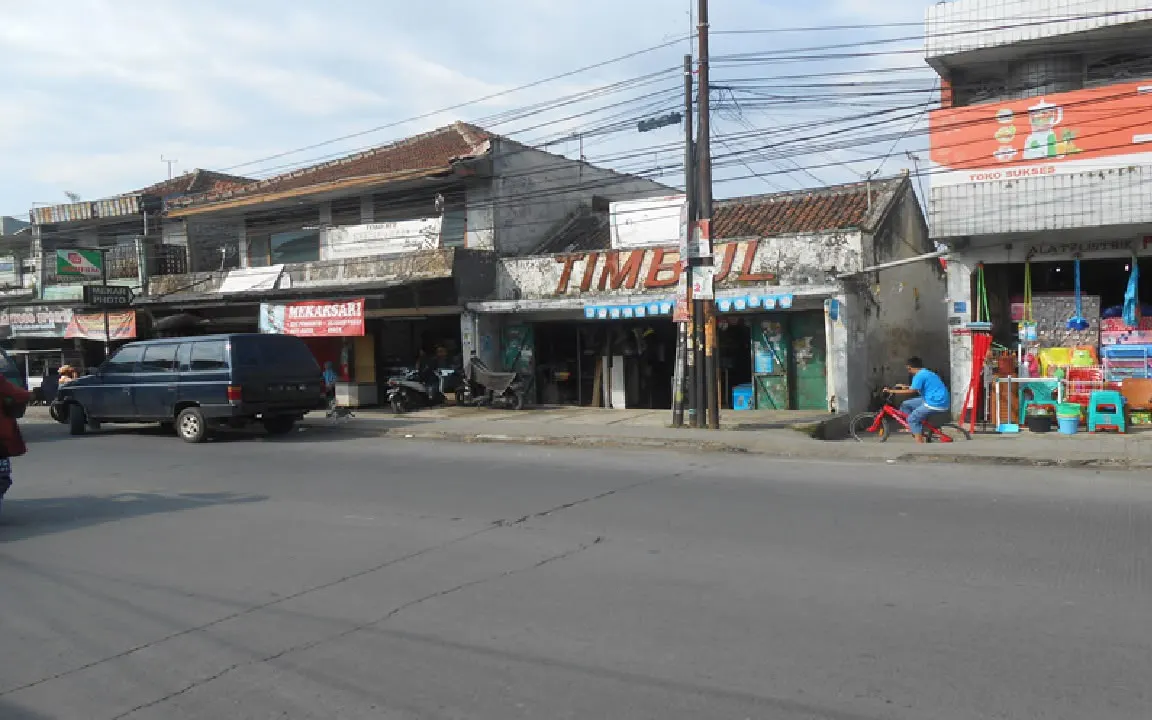 Lelang Rumah di Dayeuhkolot, foto 6