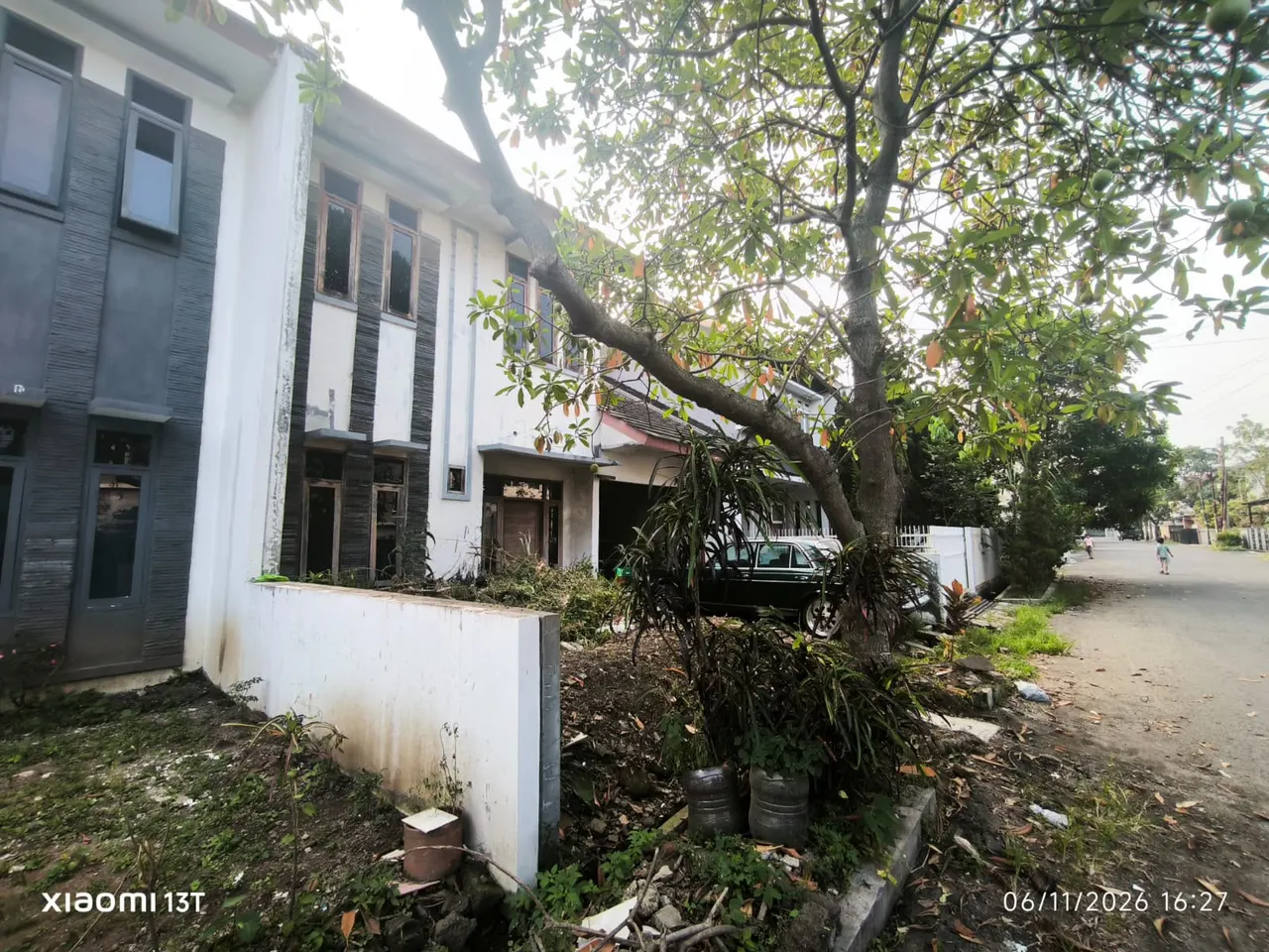 Rumah lelang murah, semi cluster, foto 3