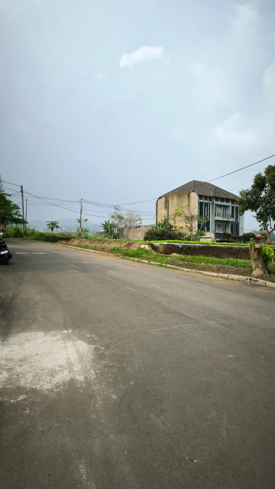 Tanah di Kabupaten Bandung Barat