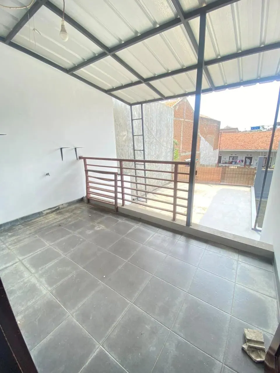 Disewakan Rumah 2 Lantai di Cluster Casablanca, Jl Pesantren Cibabat Cimahi, foto 4