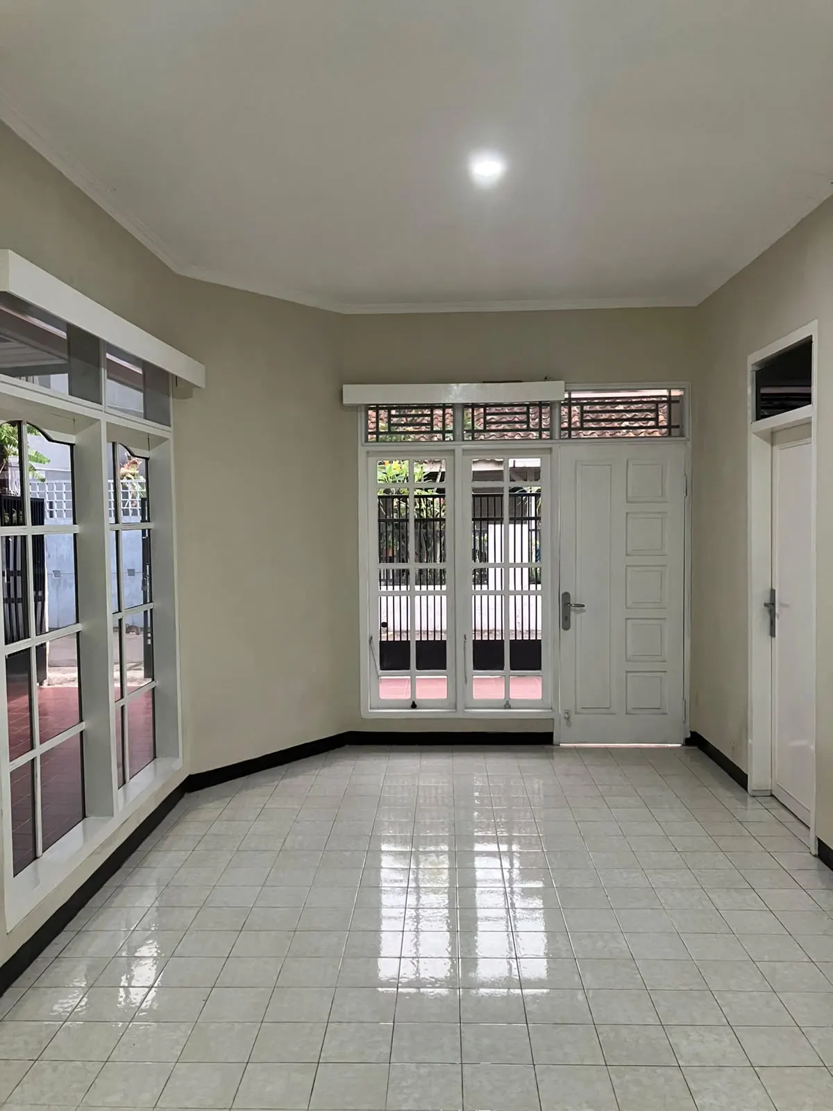 Rumah di Kota Cimahi, foto 3