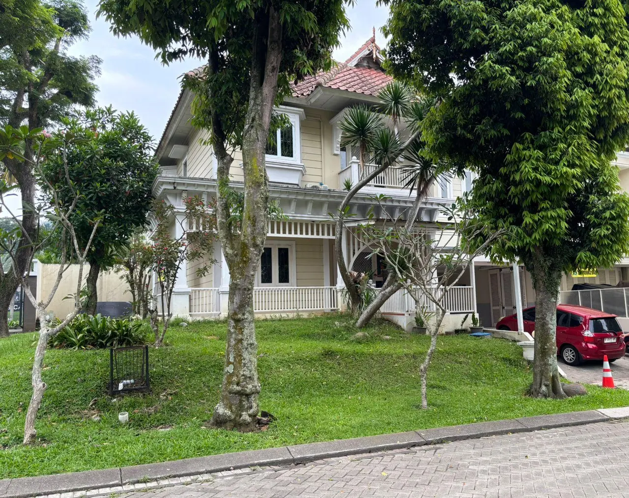 DIJUAL RUMAH DI KOTA BARU PARAHYANGAN