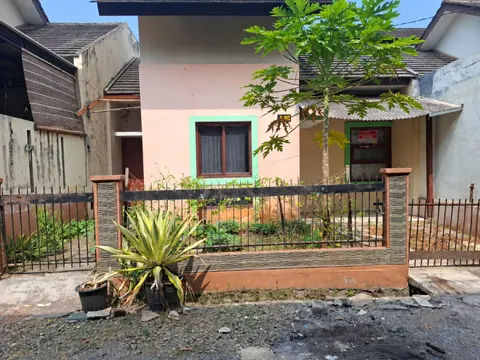 Lelang Rumah di PERUM PESONA HIJAU BLOK A16 DESA CANGKUANG KECAMATAN RANCAEKEK